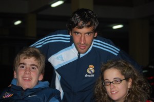 - RAÚL GONZÁLEZ (2009)-01.