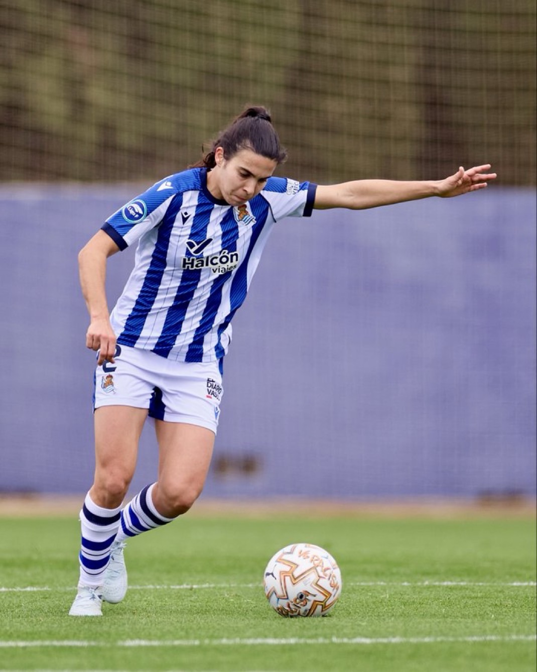 La crónica |La Real Sociedad conserva el sueño europeo: Klára Cahynová rompe la igualdad en Buñol